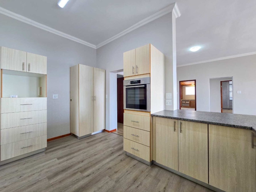 5 Bedroom Property for Sale in Jongensfontein Western Cape